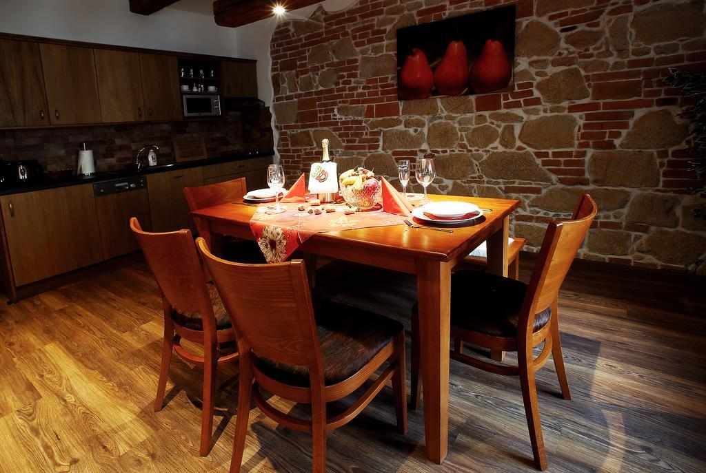 Apartments&Suites Žlutá Hruška Plzeň Extérieur photo