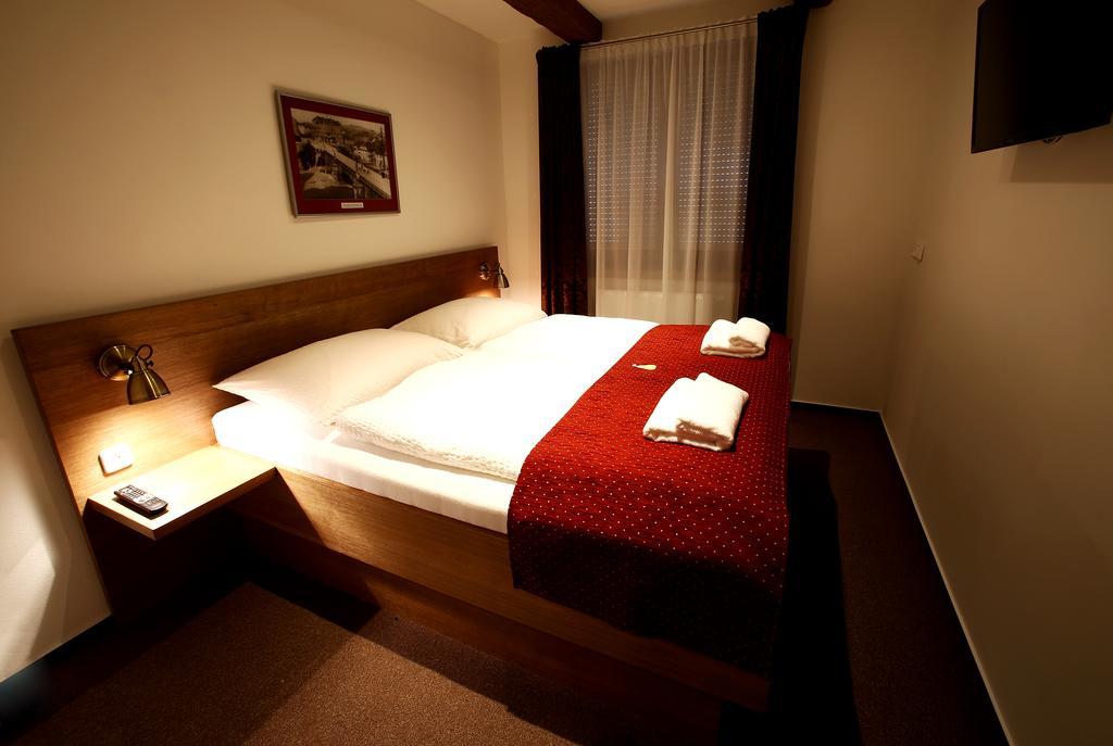 Apartments&Suites Žlutá Hruška Plzeň Extérieur photo