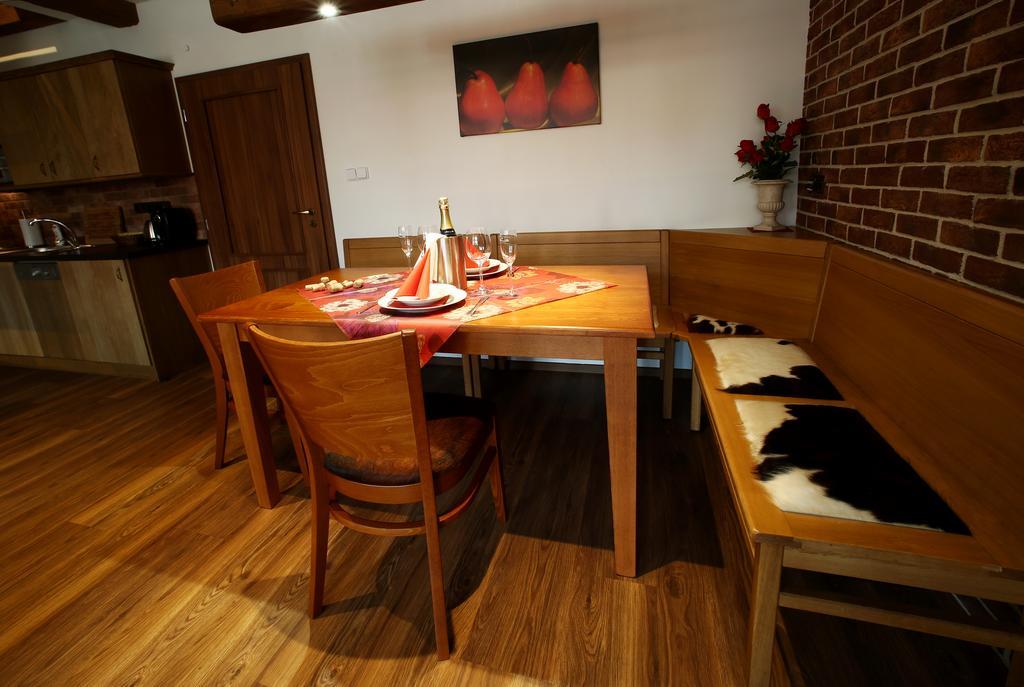 Apartments&Suites Žlutá Hruška Plzeň Extérieur photo