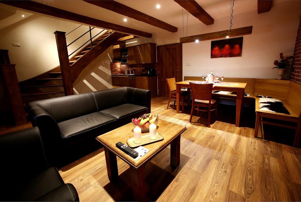 Apartments&Suites Žlutá Hruška Plzeň Extérieur photo